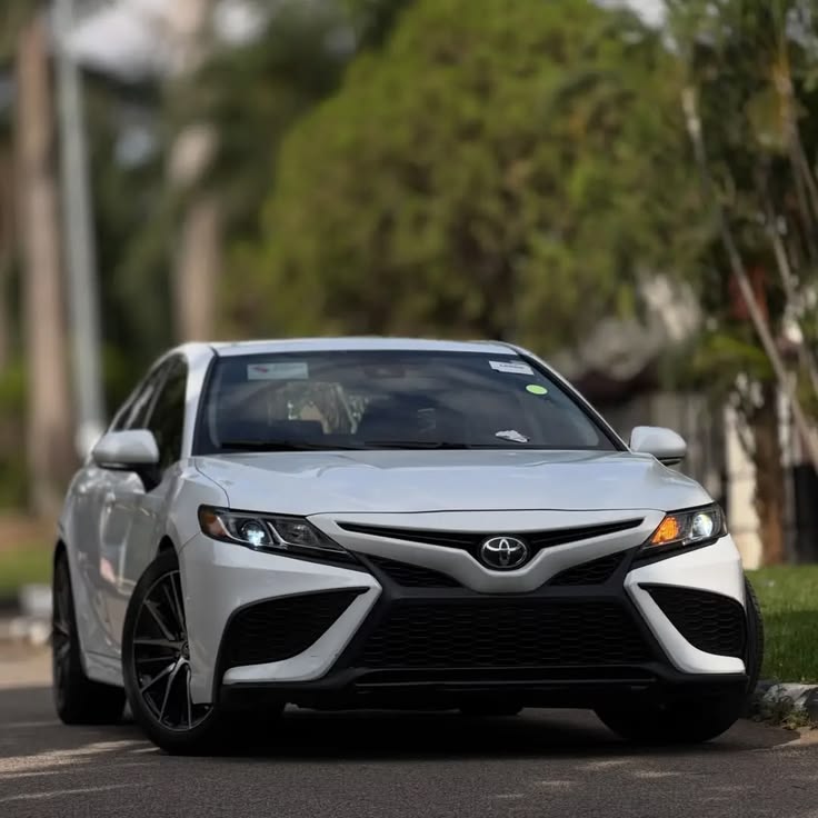 Toyota Camry SE 2022